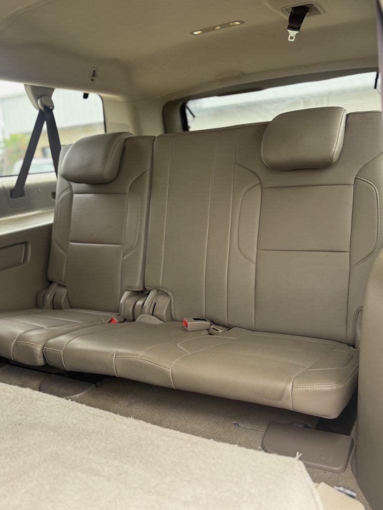 2018 Chevrolet Suburban 1500 LT photo