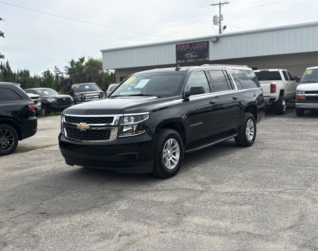 2018 Chevrolet Suburban 1500 LT photo