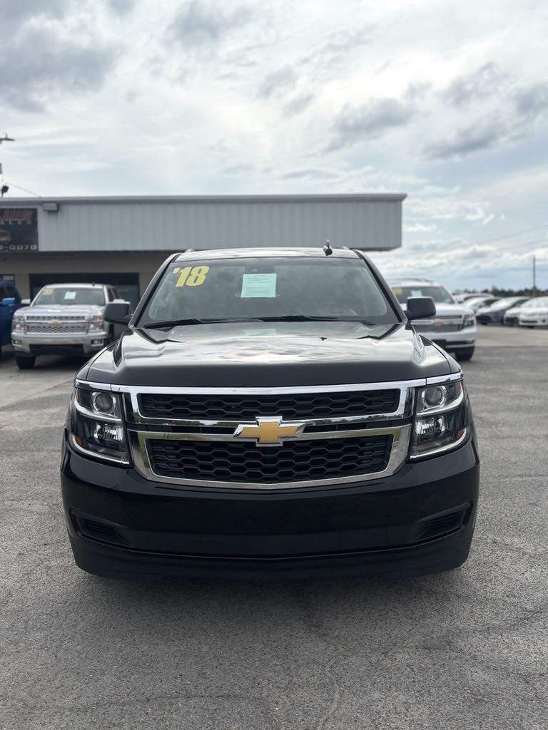 2018 Chevrolet Suburban 1500 LT photo
