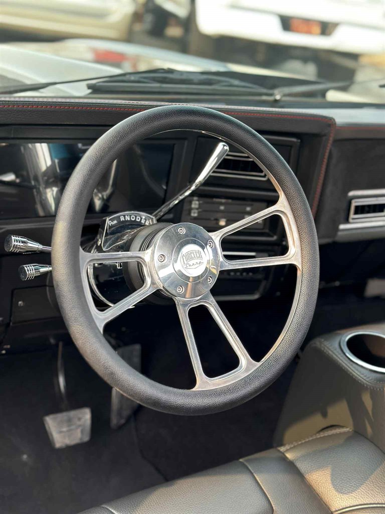 1987 GMC R Conventional - $47,995