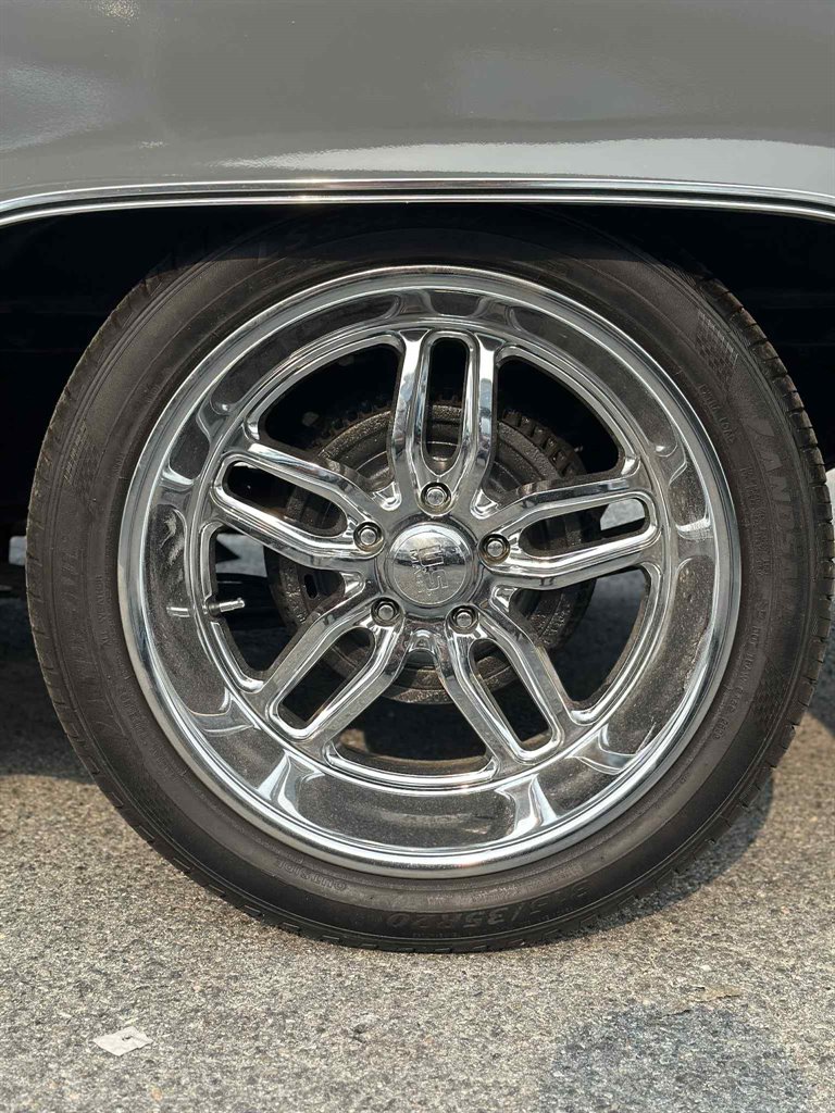 1987 GMC R Conventional - $47,995