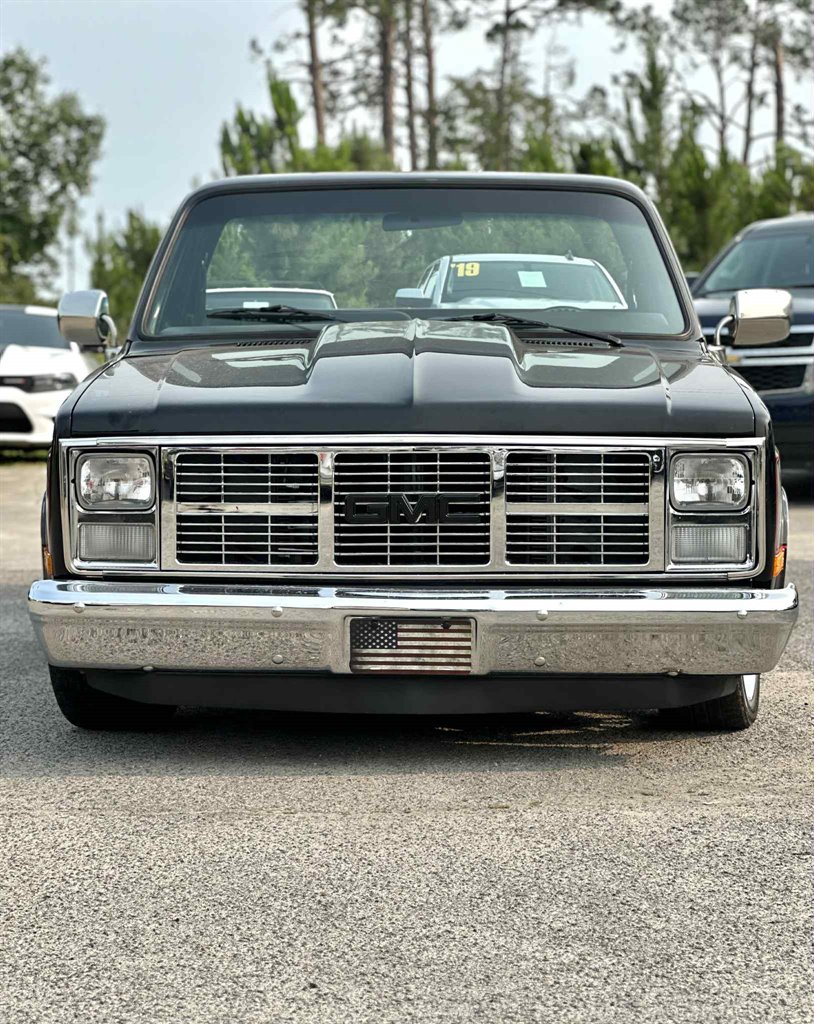 1987 GMC R Conventional - $47,995