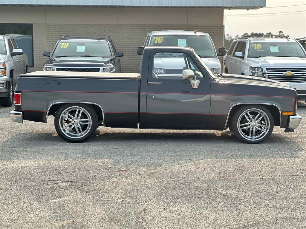 1987 GMC R Conventional - $47,995
