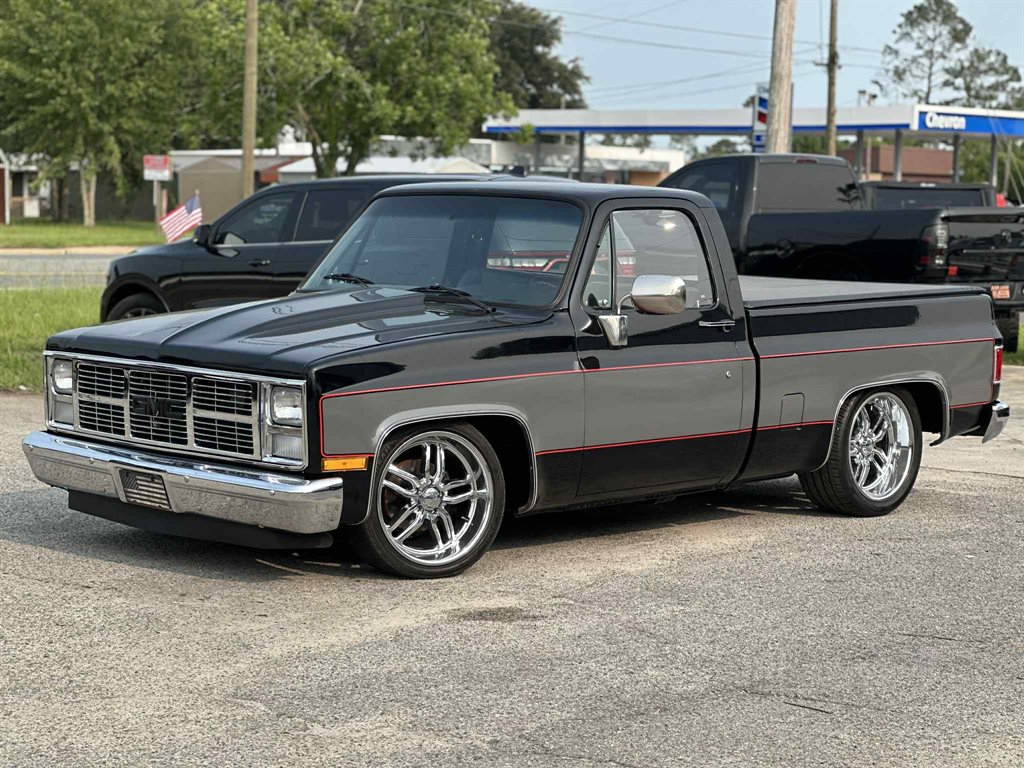 1987 GMC R Conventional - $47,995