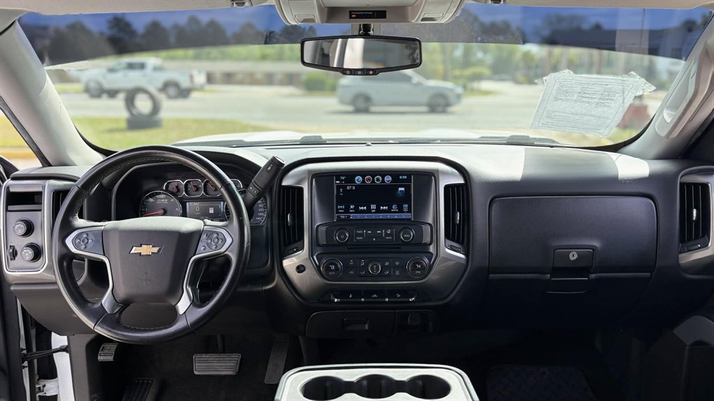 2018 Chevrolet Silverado - $32,995