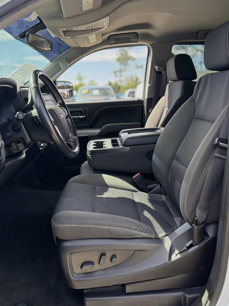 2018 Chevrolet Silverado - $32,995
