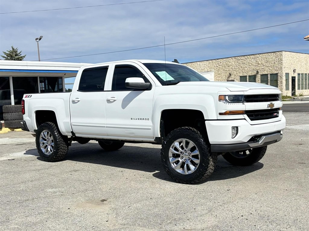 2018 Chevrolet Silverado - $32,995
