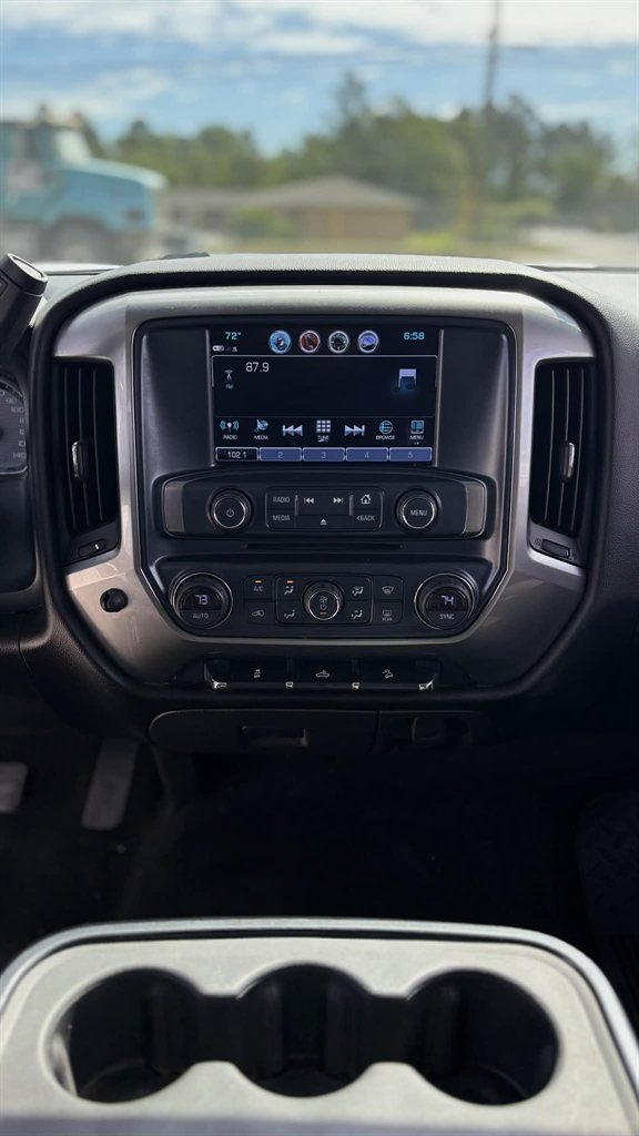 2018 Chevrolet Silverado - $32,995