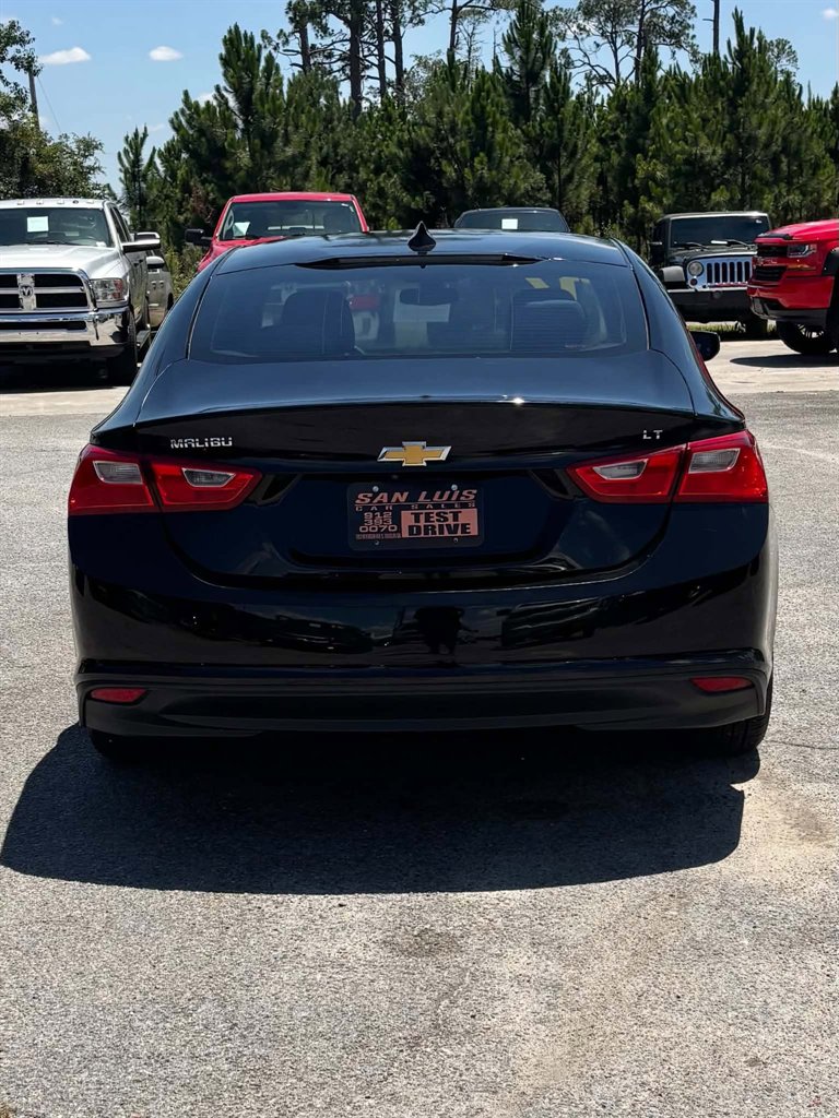 2017 Chevrolet Malibu - $11,995
