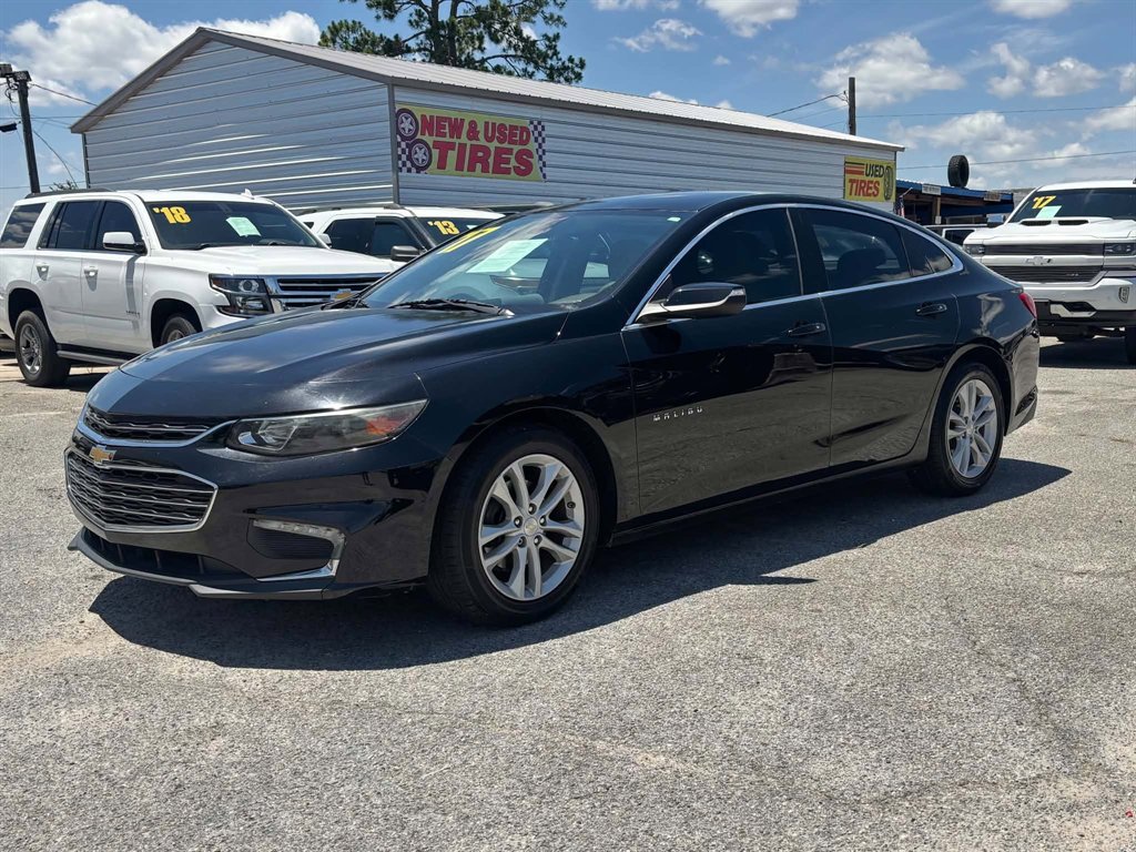 2017 Chevrolet Malibu - $11,995
