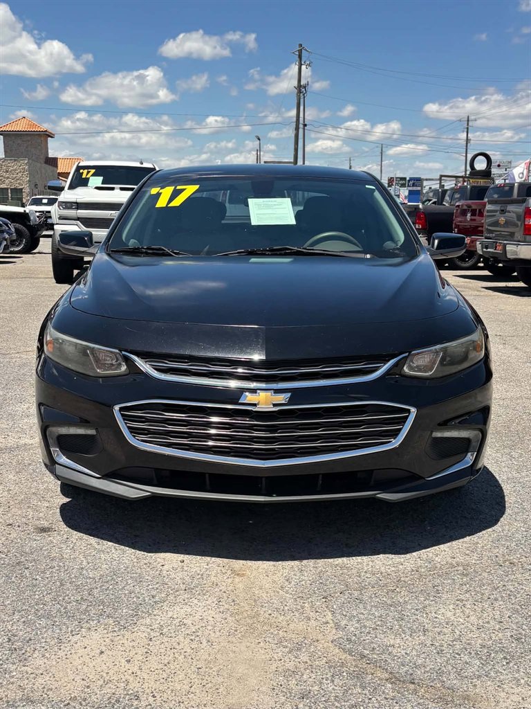 2017 Chevrolet Malibu - $11,995