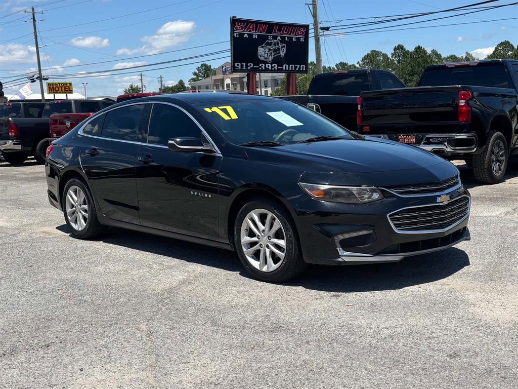 2017 Chevrolet Malibu - $11,995