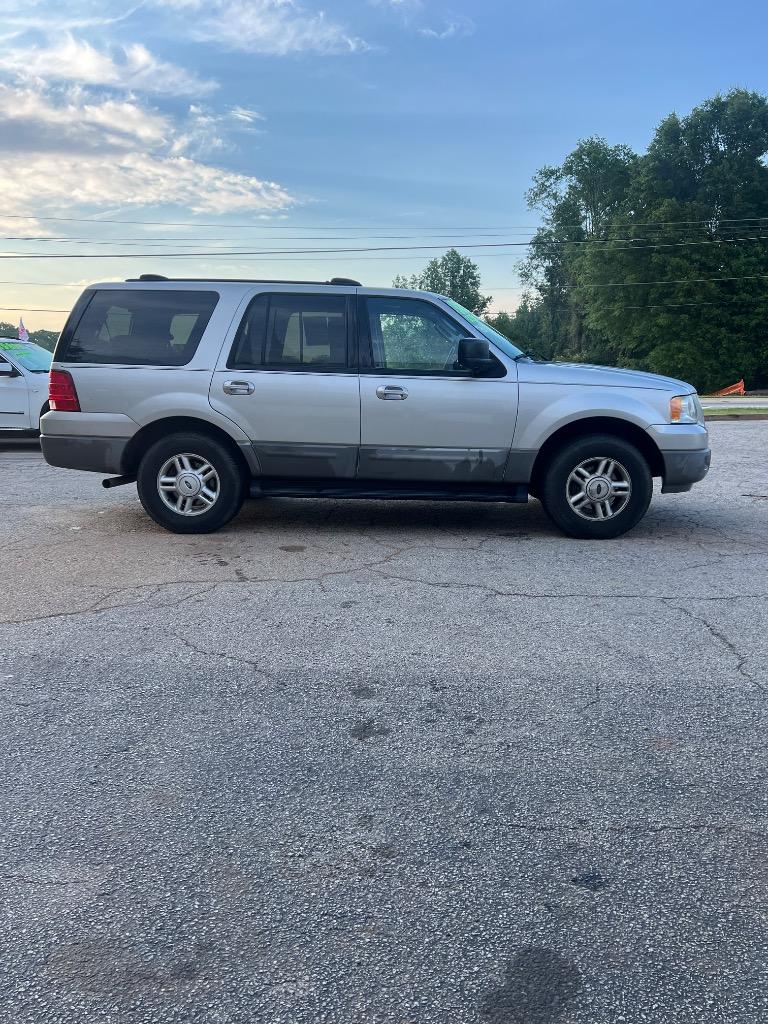 2003 Ford Expedition XLT Value photo
