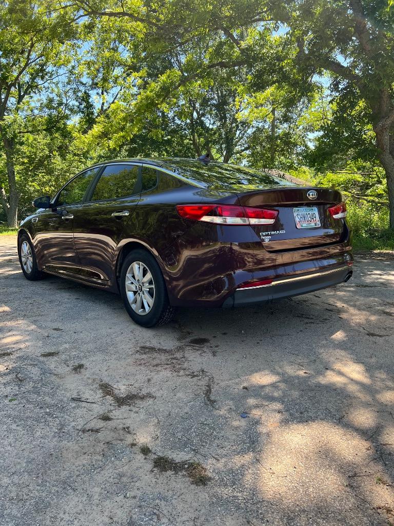 2016 Kia Optima LX photo