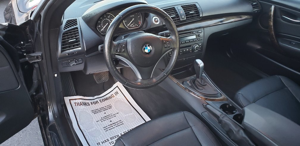 2011 BMW Legend 128i photo