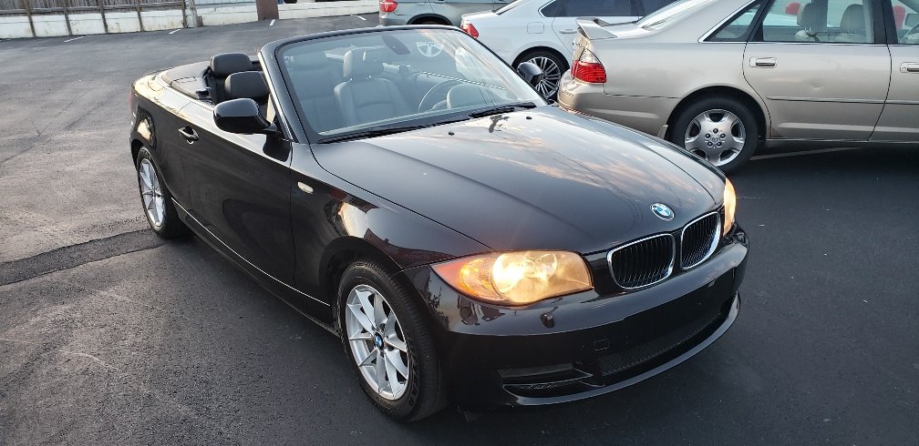 2011 BMW Legend 128i photo