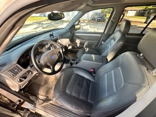 2003 Ford Explorer XLT photo