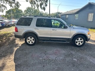 2003 Ford Explorer XLT photo
