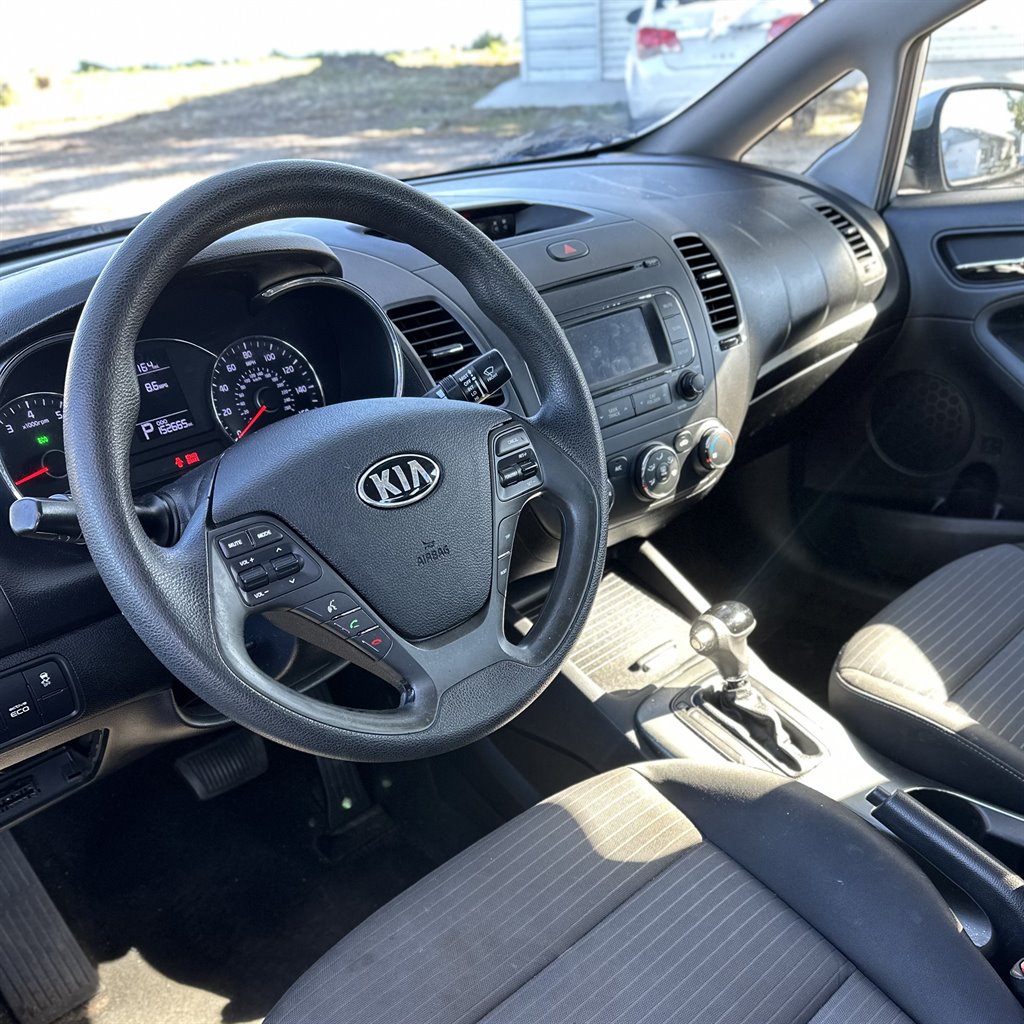 2016 Kia Forte LX photo