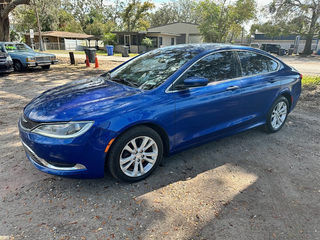2016 Chrysler 200 Limited photo