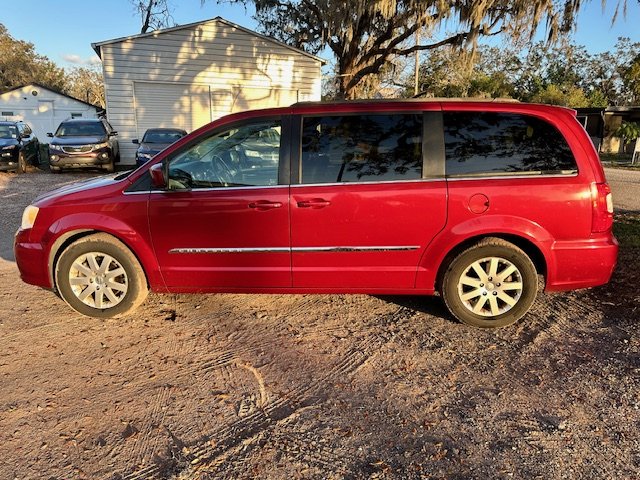 2014 Chrysler Town & Country Touring photo