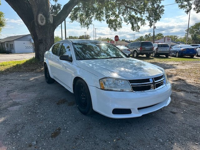 2014 Dodge Avenger SE photo