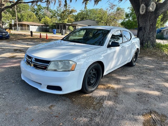 2014 Dodge Avenger SE photo
