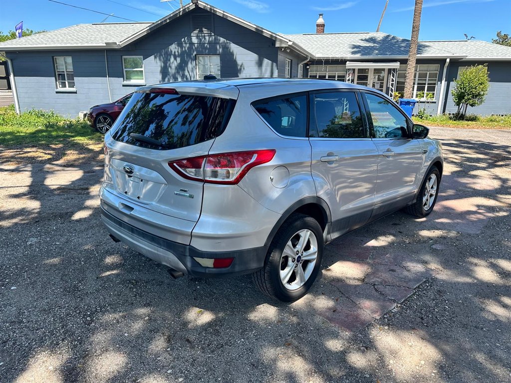 2014 Ford Escape SE photo