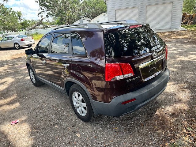 2011 Kia Sorento LX photo