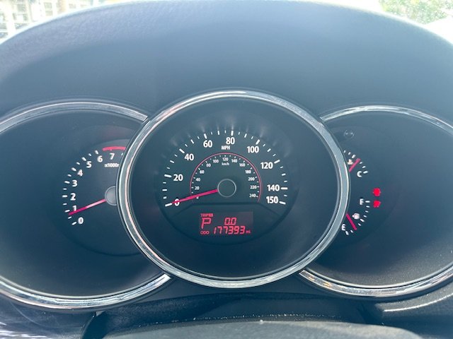 2011 Kia Sorento LX photo
