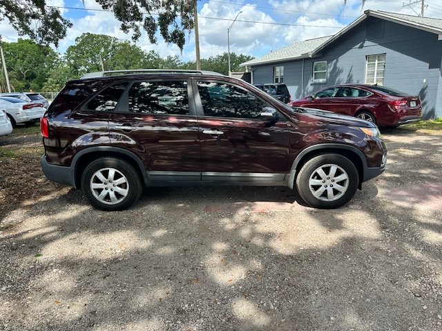 2011 Kia Sorento LX photo
