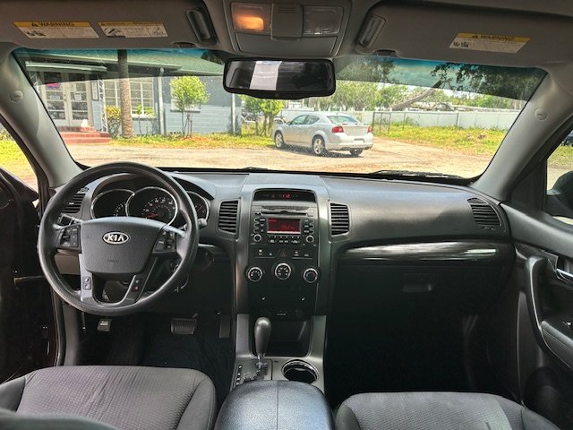 2011 Kia Sorento LX photo