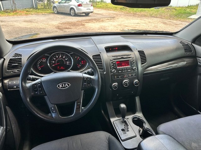 2011 Kia Sorento LX photo