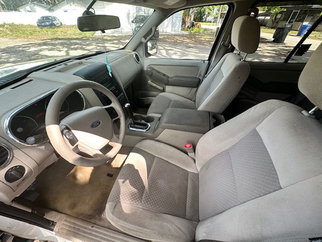 2006 Ford Explorer XLS photo
