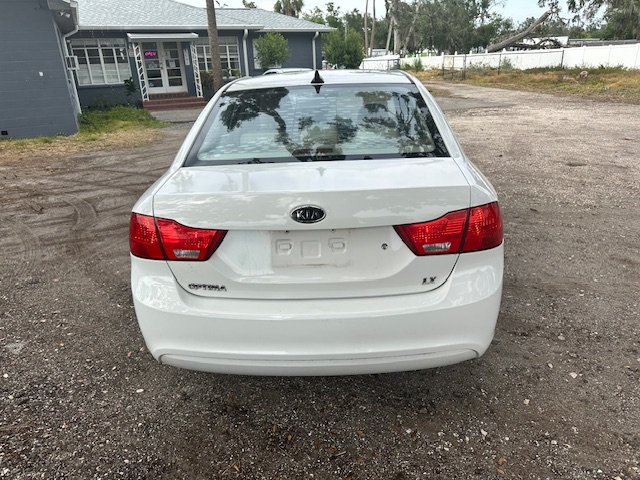 2009 Kia Optima LX photo