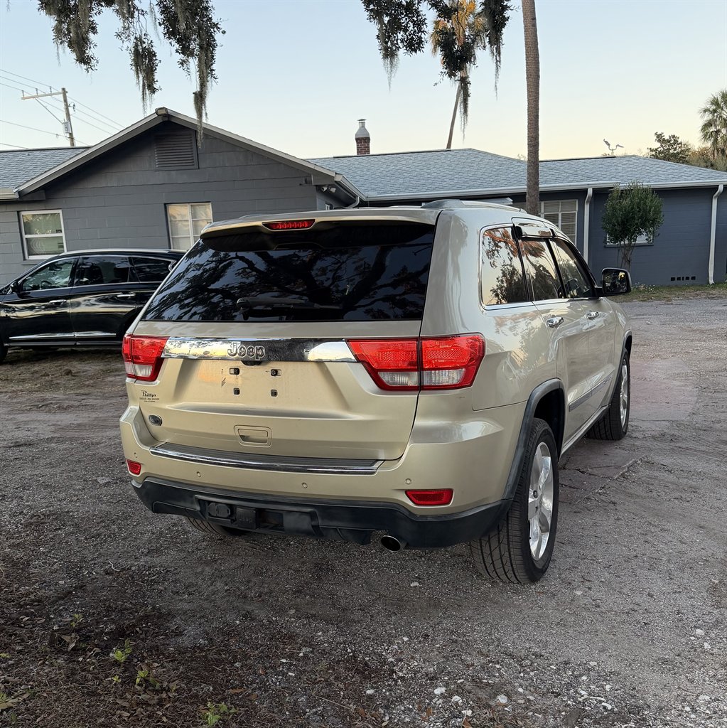 2011 Jeep Cherokee - $4,700