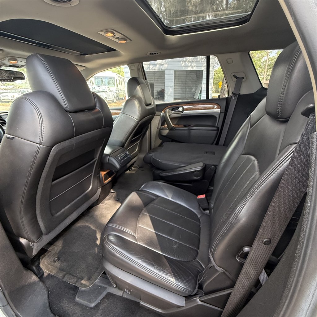 2009 Buick Enclave - $6,900