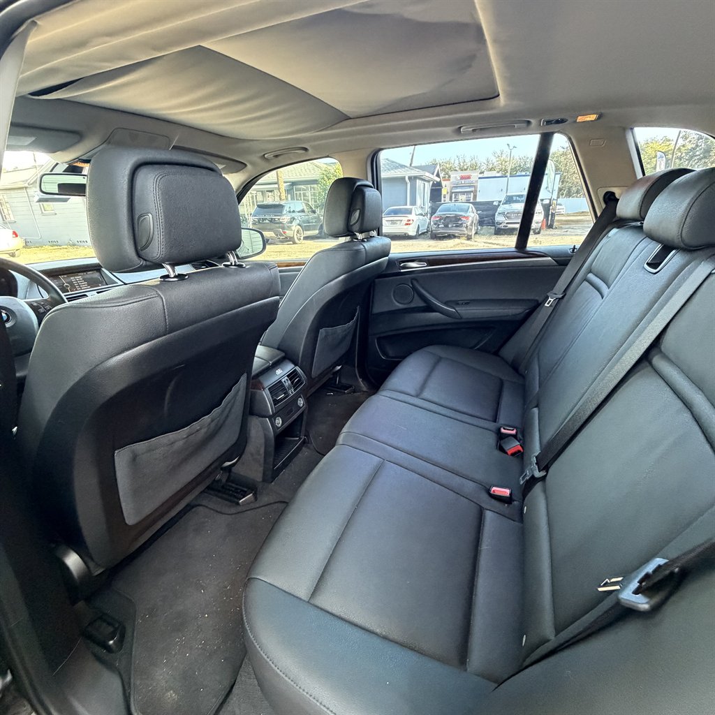 2013 BMW X5 - $7,900