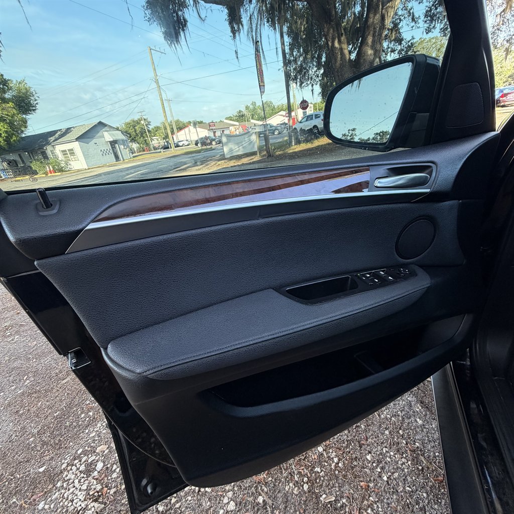 2013 BMW X5 - $7,900