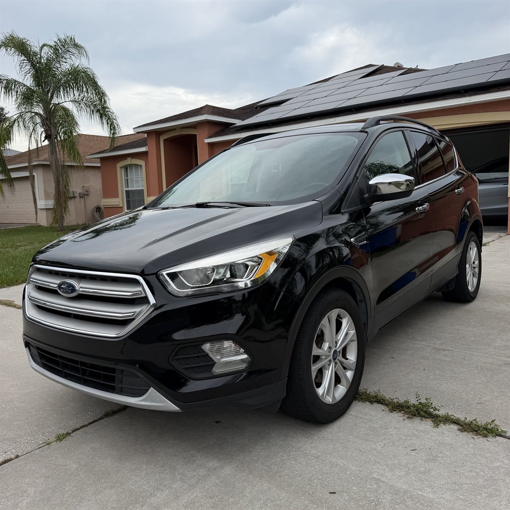 2017 Ford Escape - $6,990