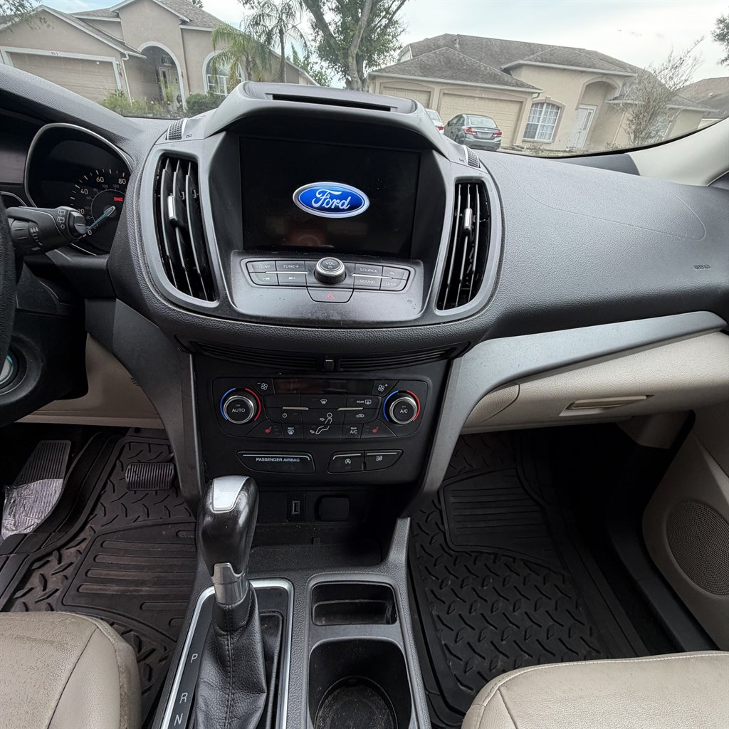 2017 Ford Escape - $6,990