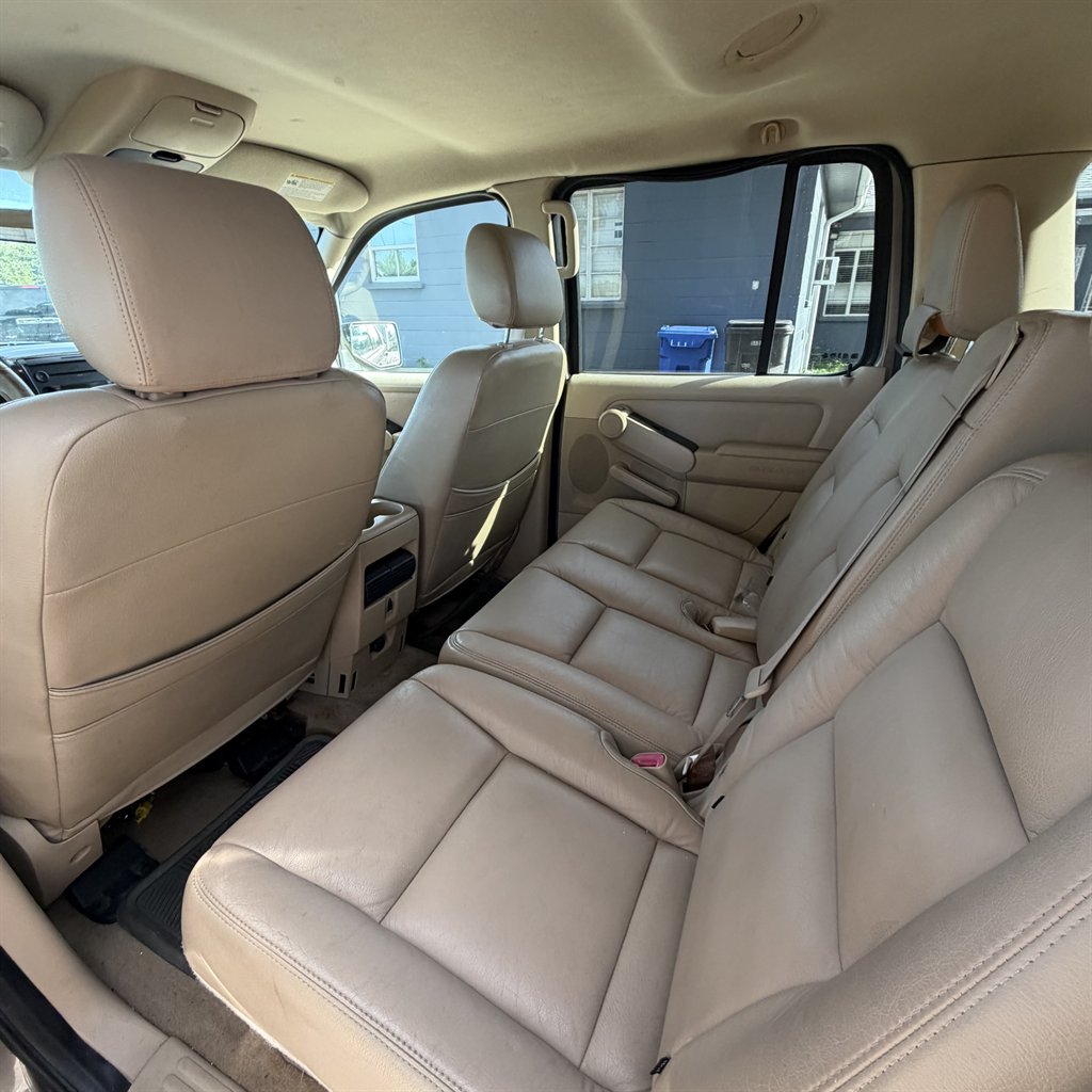 2006 Ford Explorer - $4,950