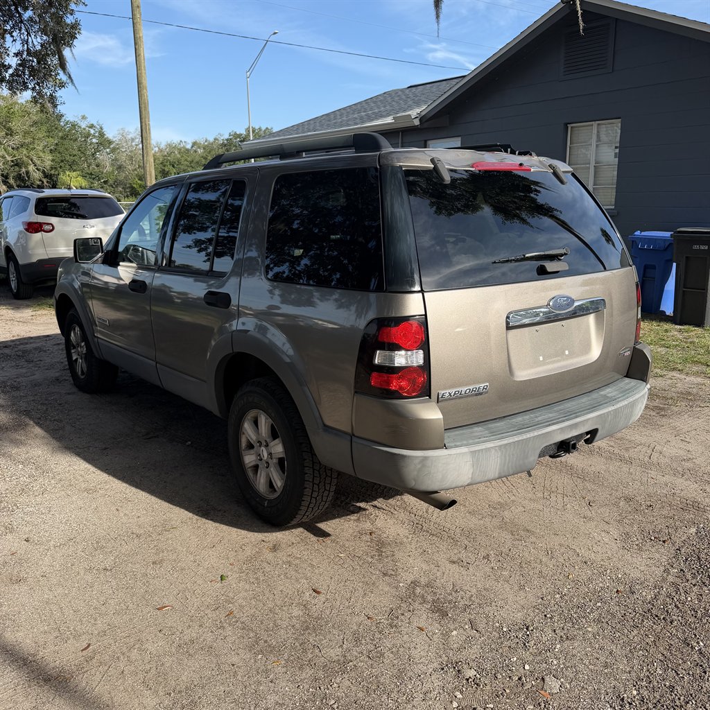 2006 Ford Explorer - $4,950