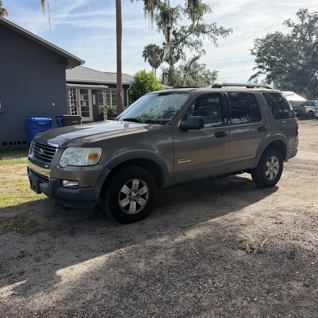 2006 Ford Explorer - $4,950