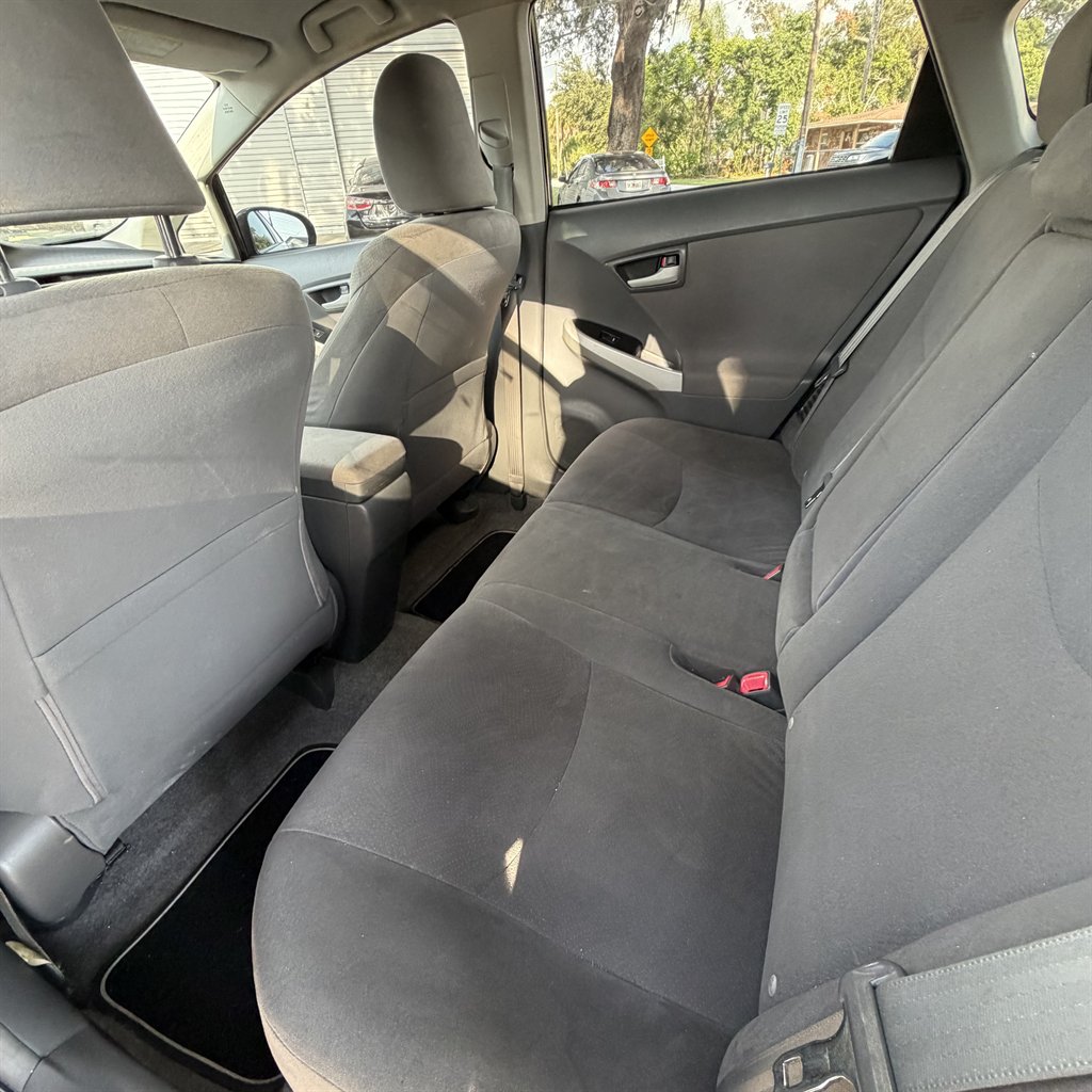 2010 Toyota Prius - $5,390
