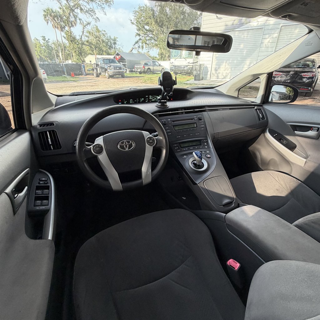 2010 Toyota Prius - $5,390