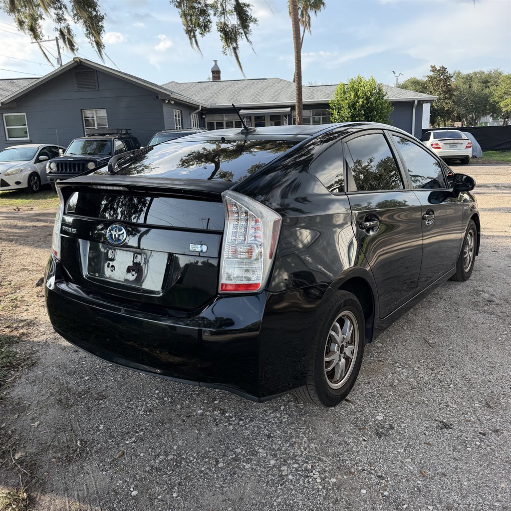 2010 Toyota Prius - $5,390