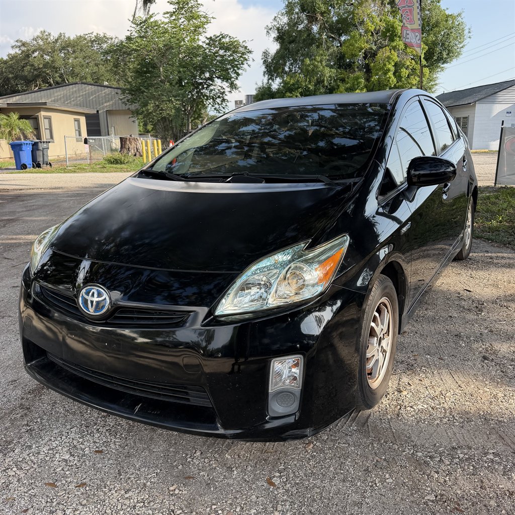 2010 Toyota Prius - $5,390