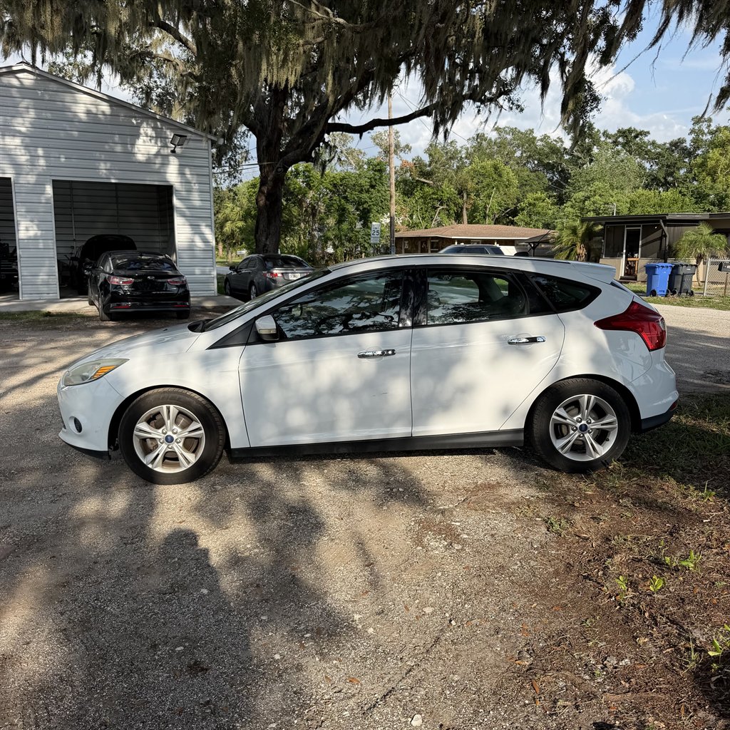 2014 Ford Focus - $4,990
