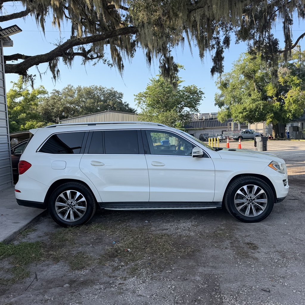 2013 Mercedes-Benz GL-Class - $8,500